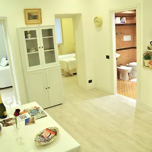 The Avalon Apartment Rom