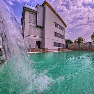 Appart hôtel Rainbow, Colico