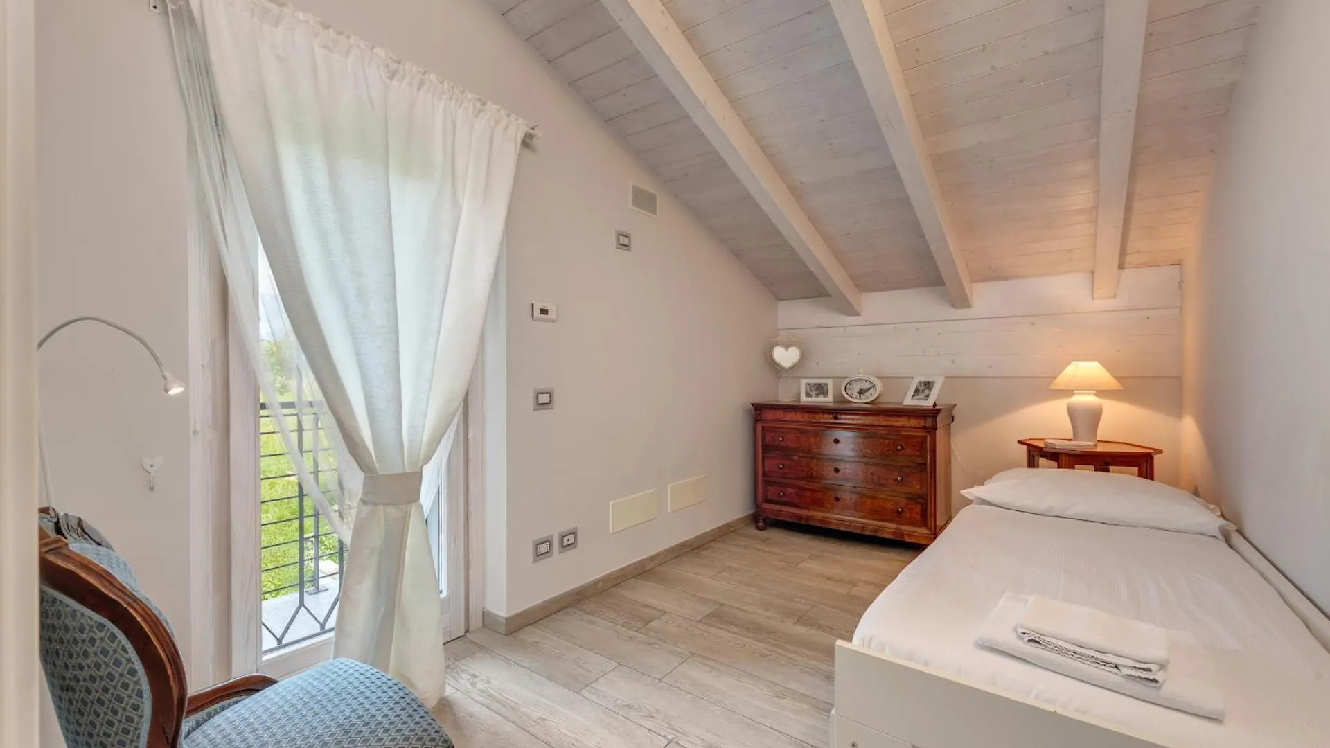 Villa La Corte With Amazing Pool And Garden Colico Italy