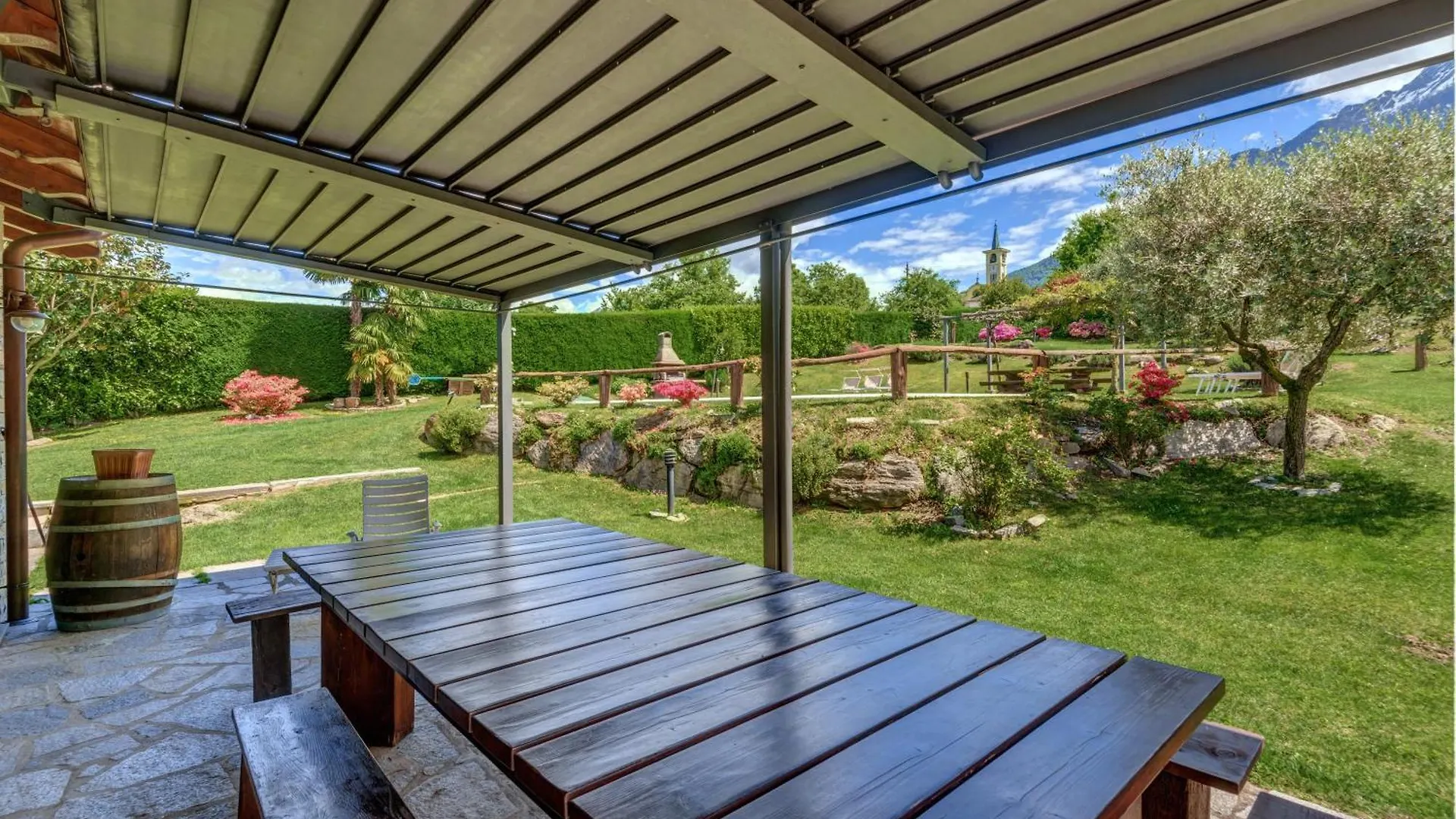 Villa La Corte With Amazing Pool And Garden Colico Italy